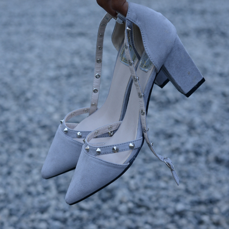 Grey diva